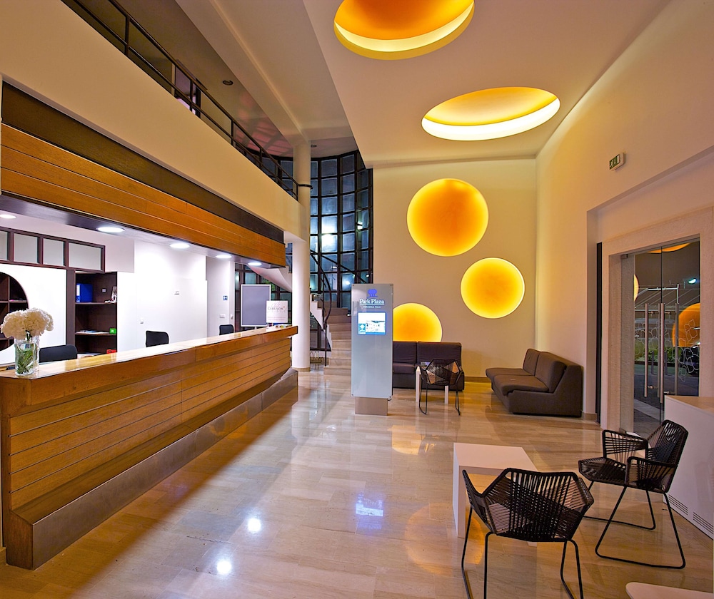 Arena Verudela Beach Apartments — Hotel building in Pula, Istria