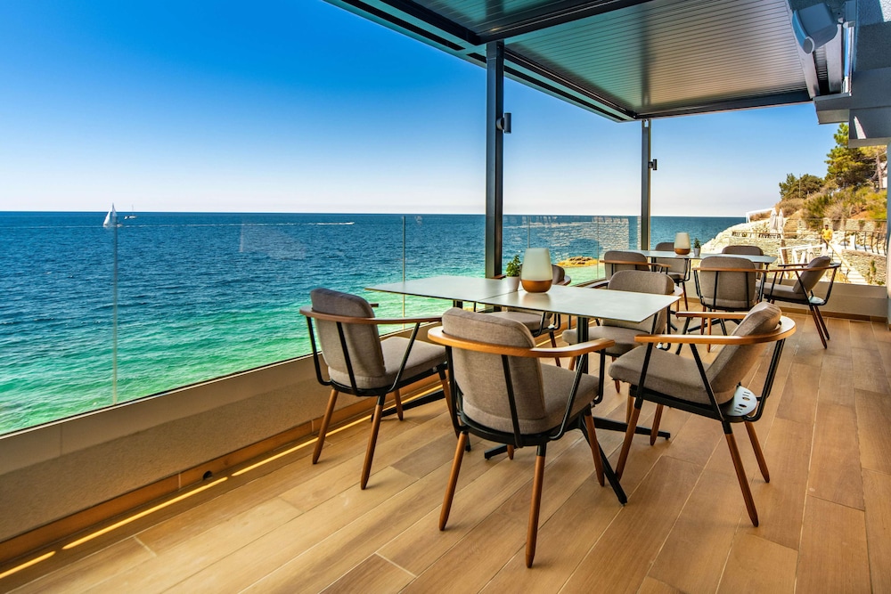Arena Verudela Beach Apartments — Restaurant & bars in Pula, Istria