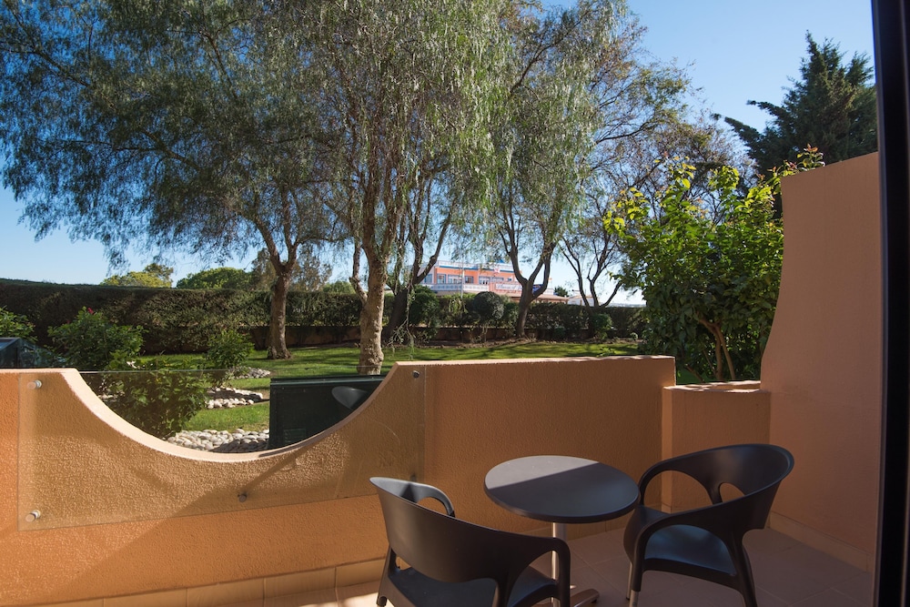 Vila Gale Atlantico Resort Hotel — Hotel building in Albufeira, Faro