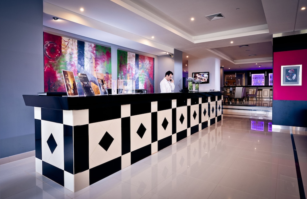Vila Gale Atlantico Resort Hotel — Restaurant & bars in Albufeira, Faro