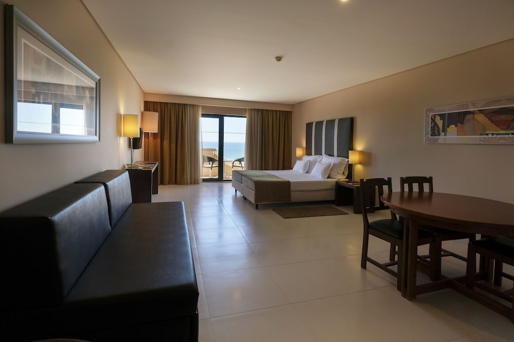 Vila Gale Atlantico Resort Hotel — Hotel rooms in Albufeira, Faro