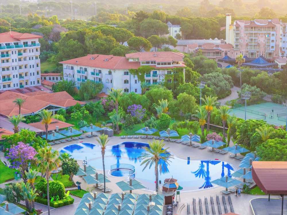 Belconti Resort Hotel - All Inclusive — Outdoor in Belek