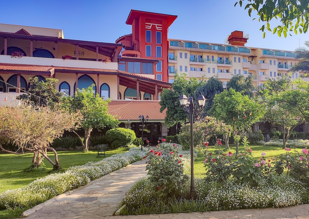 Belconti Resort Hotel - All Inclusive — Outdoor in Belek
