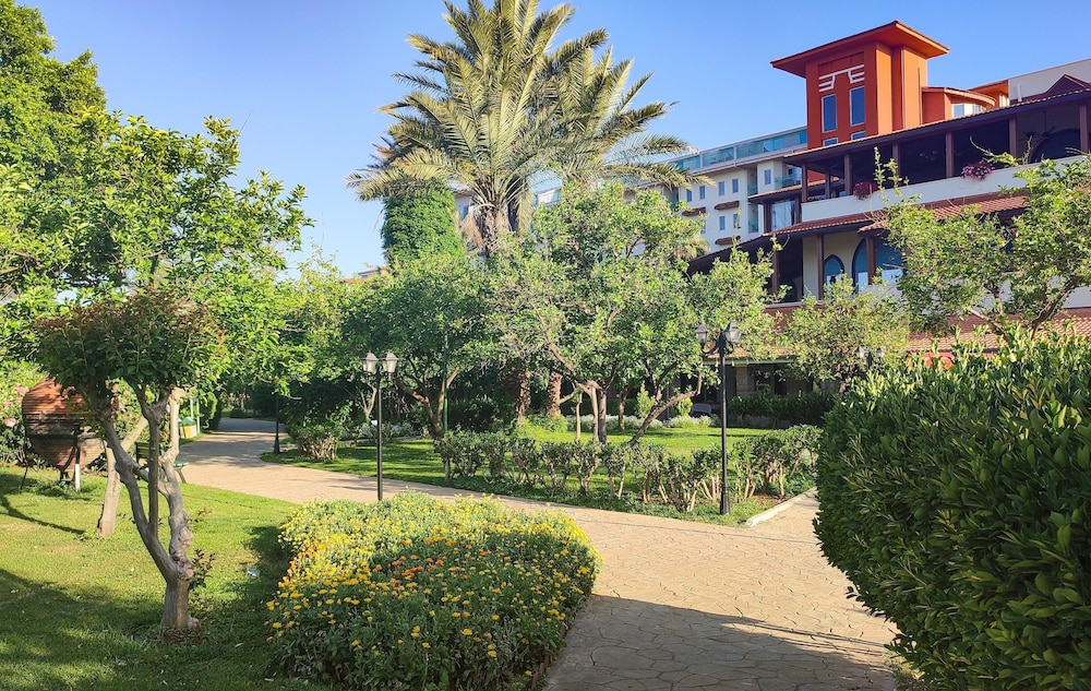Belconti Resort Hotel - All Inclusive — Shared spaces in Belek