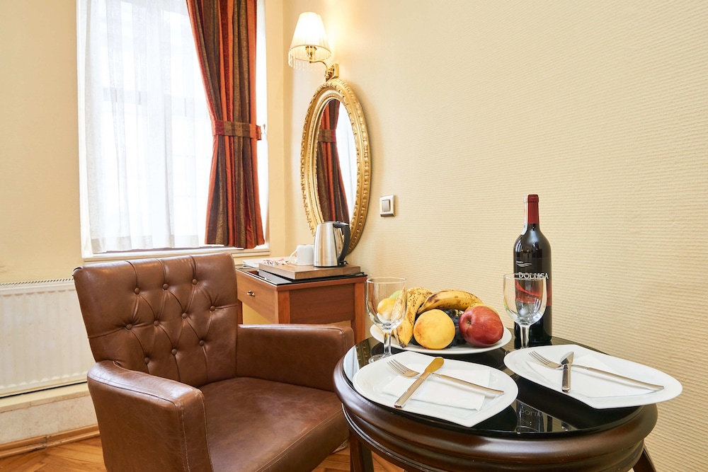 Amber Hotel - Special Class — Hotel rooms in Istanbul, Istanbul