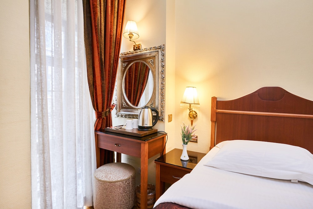 Amber Hotel - Special Class — Hotel rooms in Istanbul, Istanbul