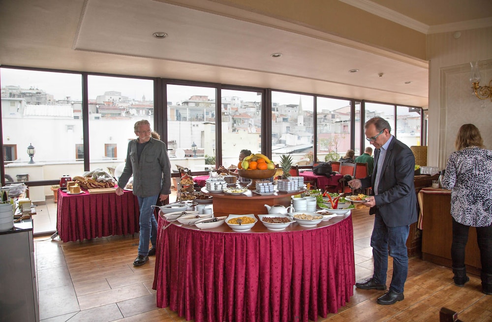Amber Hotel - Special Class — Restaurant & bars in Istanbul, Istanbul