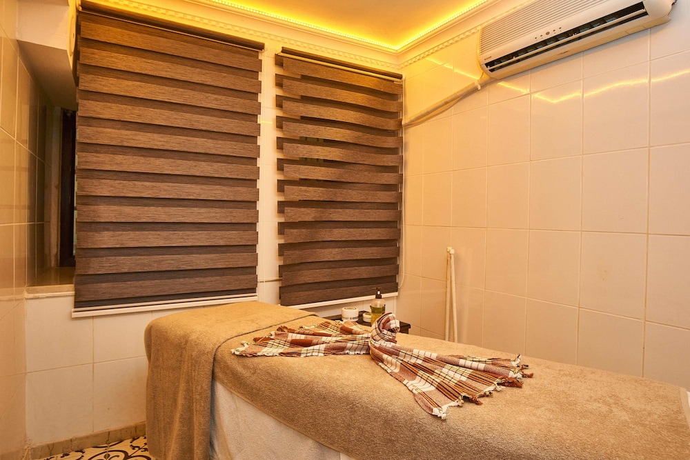Amber Hotel - Special Class — Spa in Istanbul, Istanbul