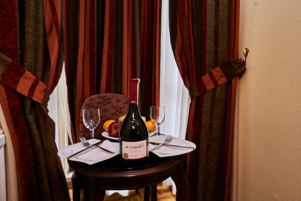 Amber Hotel - Special Class — Hotel rooms in Istanbul, Istanbul
