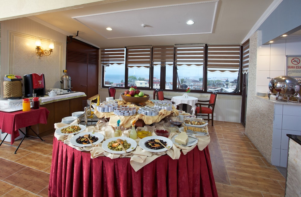 Amber Hotel - Special Class — Restaurant & bars in Istanbul, Istanbul