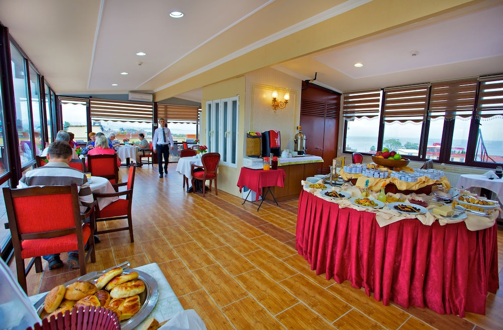 Amber Hotel - Special Class — Restaurant & bars in Istanbul, Istanbul