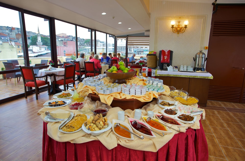 Amber Hotel - Special Class — Restaurant & bars in Istanbul, Istanbul