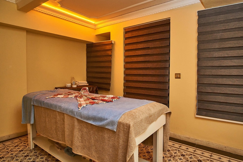 Amber Hotel - Special Class — Spa in Istanbul, Istanbul