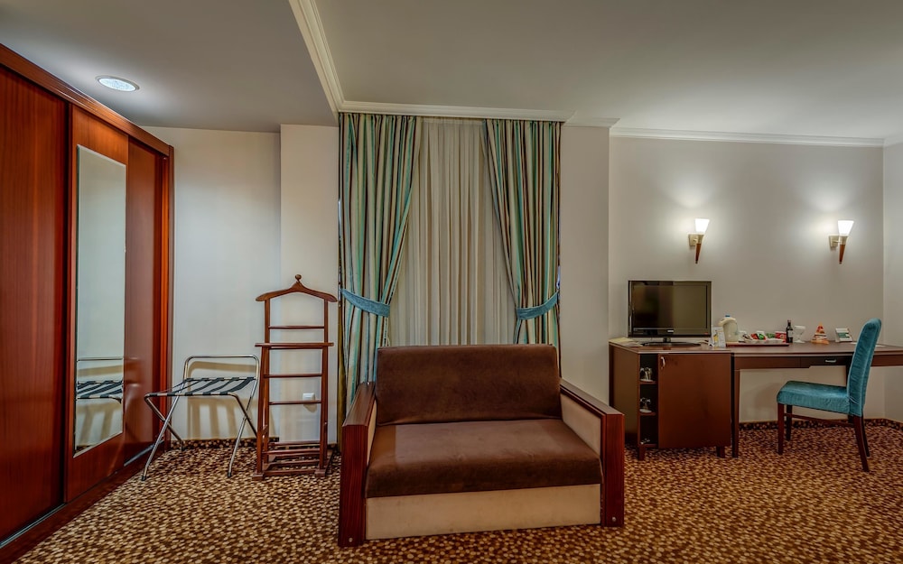 Best Western Plus Khan Hotel — Hotel rooms in Antalya