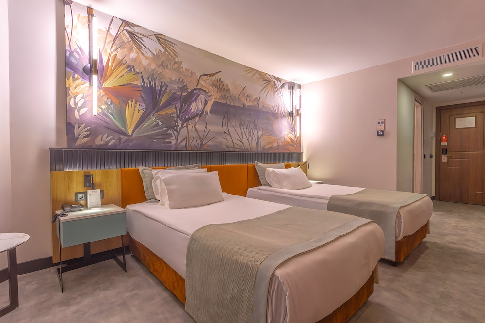 Best Western Plus Khan Hotel — Hotel rooms in Antalya