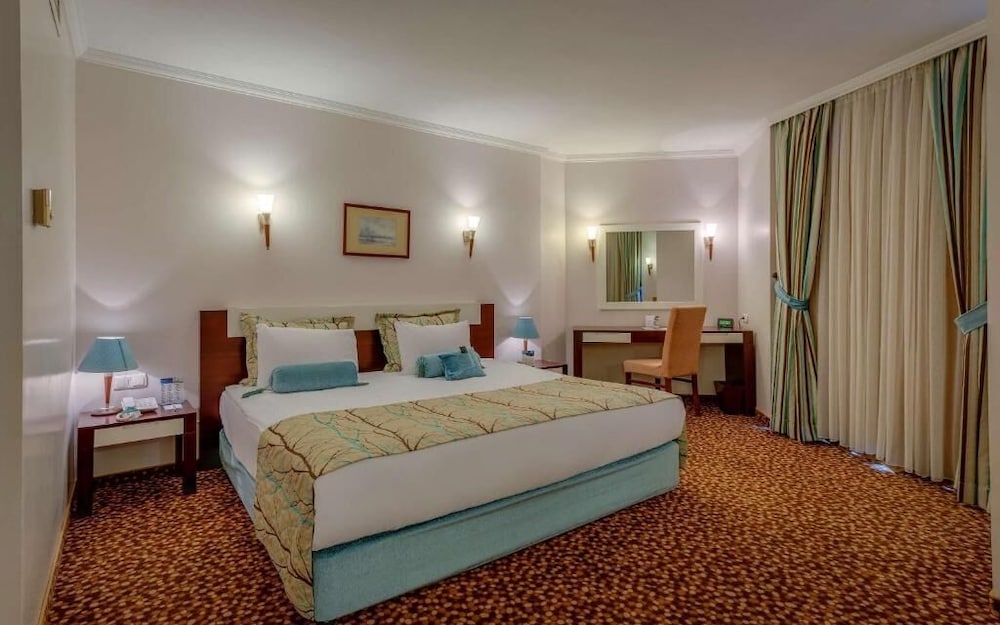 Best Western Plus Khan Hotel — Hotel rooms in Antalya