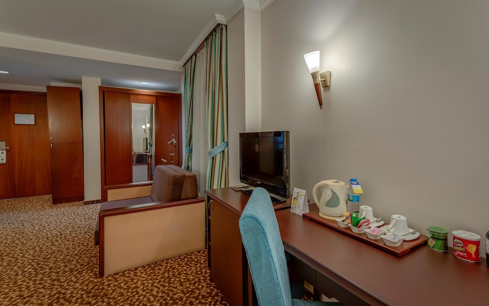 Best Western Plus Khan Hotel — Hotel rooms in Antalya