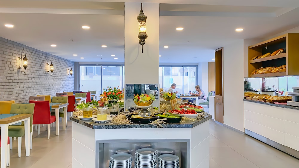 Best Western Plus Khan Hotel — Restaurant & bars in Antalya