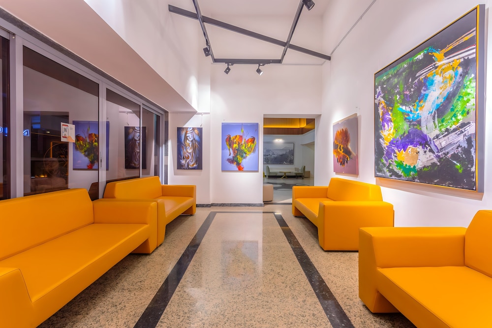 Best Western Plus Khan Hotel — Hotel building in Antalya