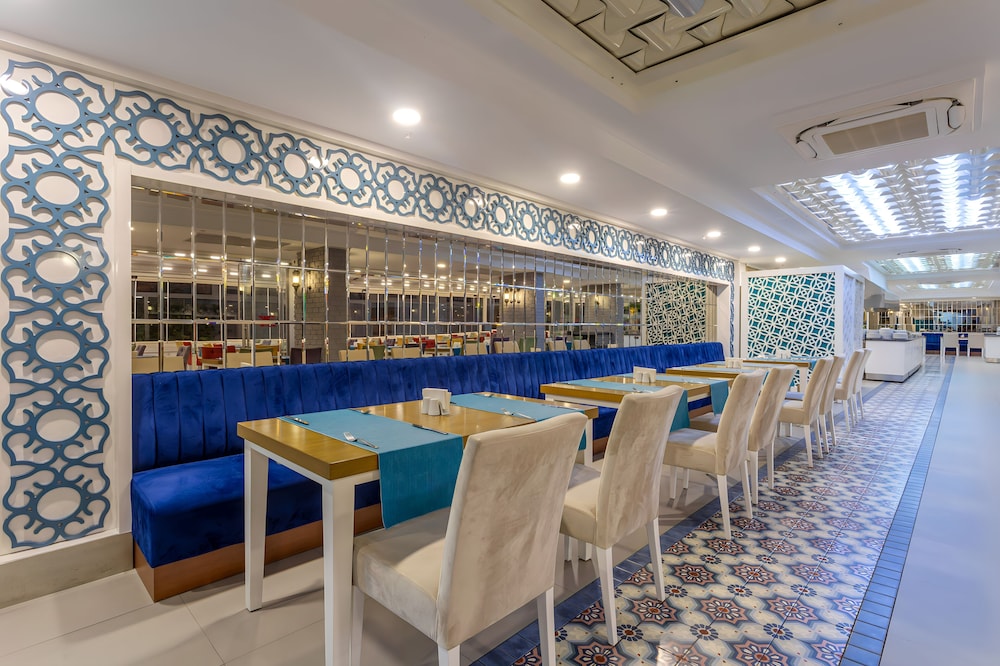Best Western Plus Khan Hotel — Restaurant & bars in Antalya