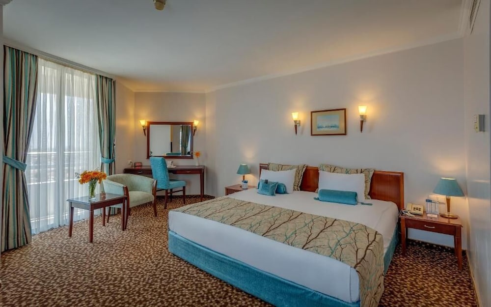 Best Western Plus Khan Hotel — Hotel rooms in Antalya