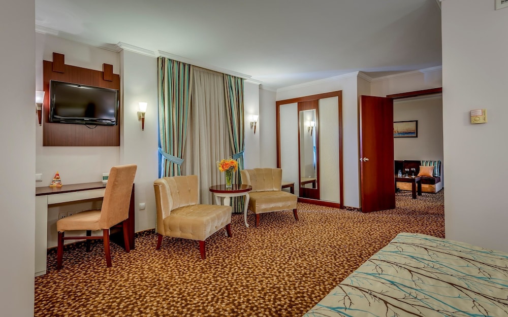 Best Western Plus Khan Hotel — Hotel rooms in Antalya