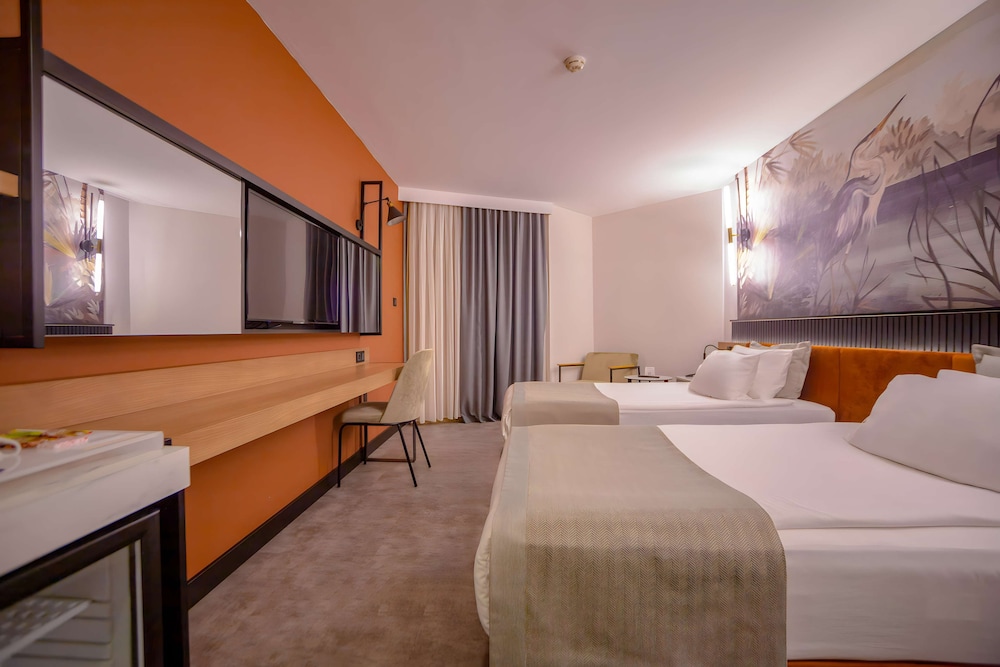 Best Western Plus Khan Hotel — Hotel rooms in Antalya