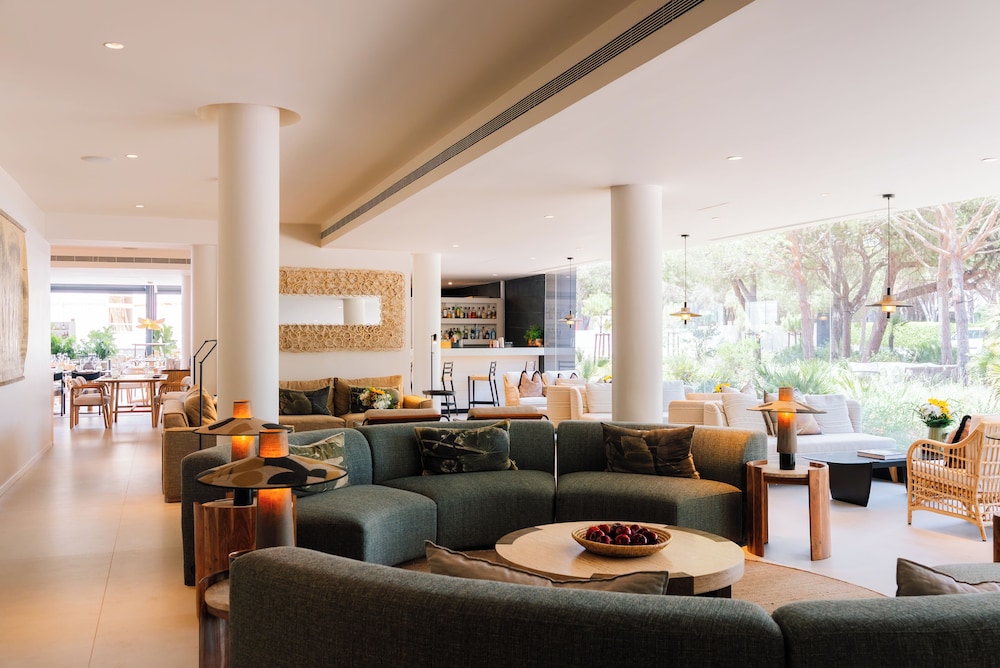 Octant Praia Verde — Restaurant & bars in Altura, Faro