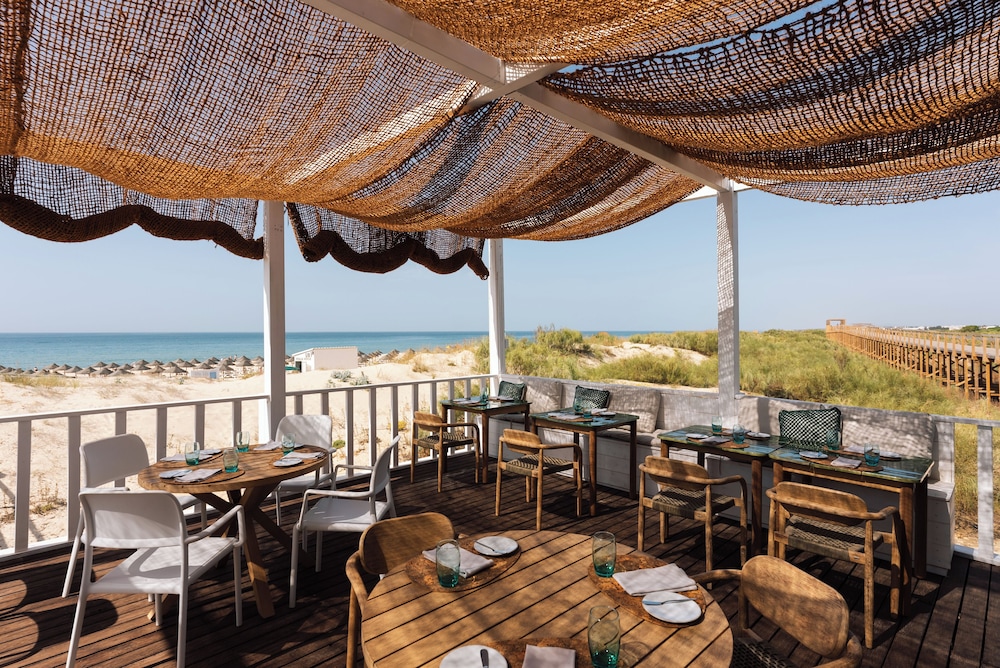 Octant Praia Verde — Restaurant & bars in Altura, Faro