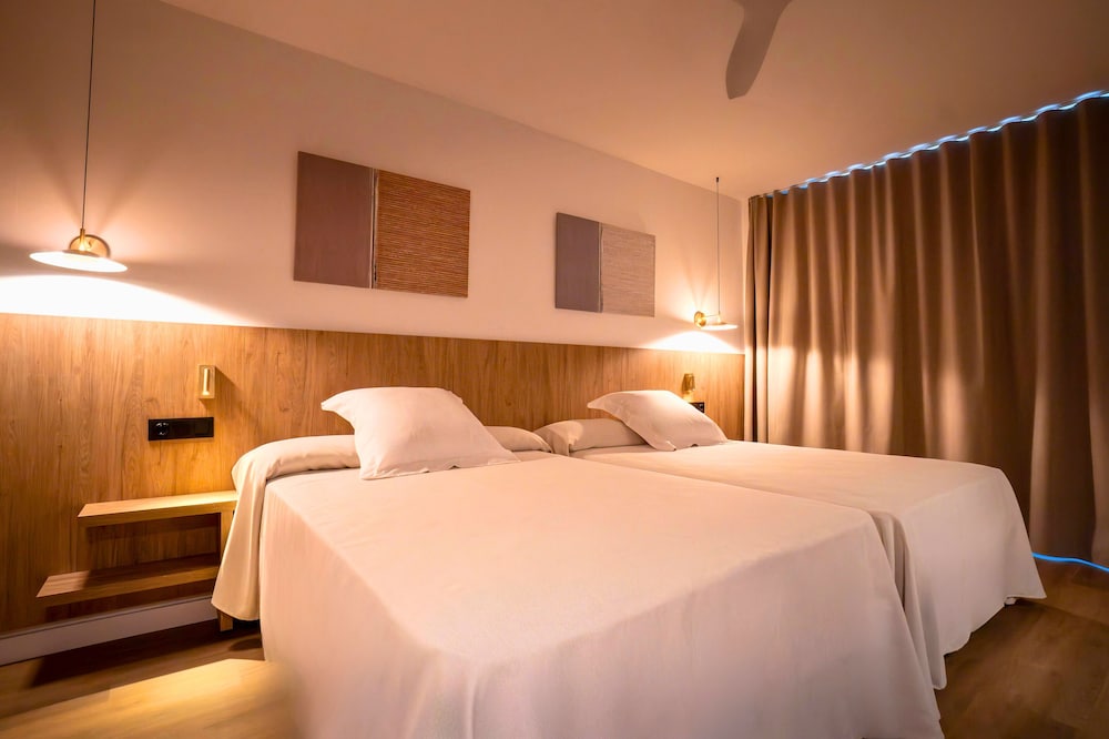 Ohtels Vila Romana — Salou, Catalonia