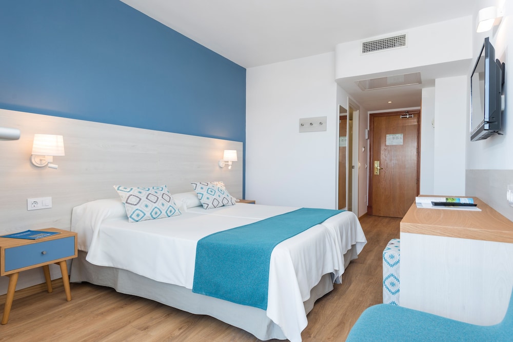 Hotel Vista Park — Hotel rooms in Can Picafort, Balearic Islands