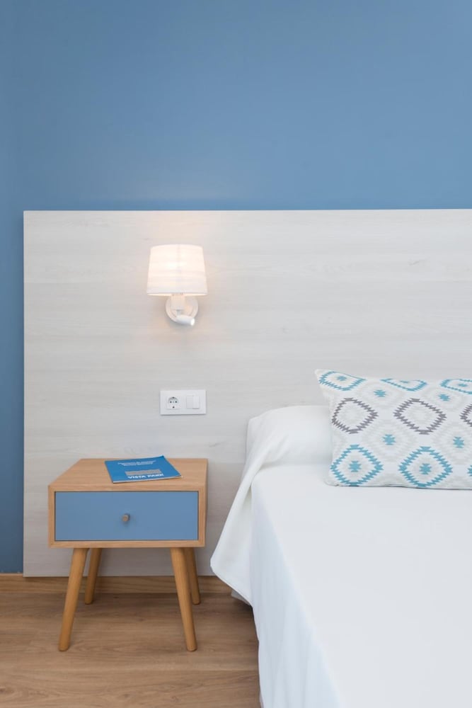 Hotel Vista Park — Hotel rooms in Can Picafort, Balearic Islands