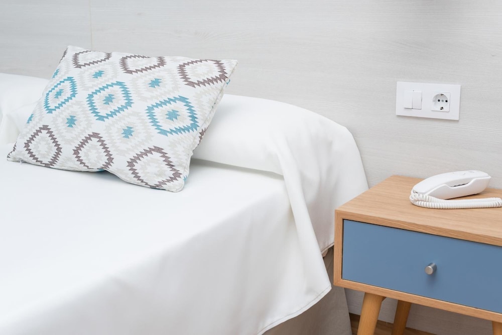 Hotel Vista Park — Hotel rooms in Can Picafort, Balearic Islands