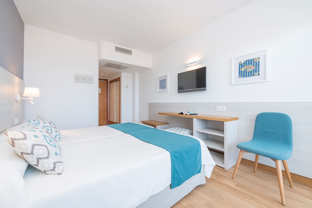 Hotel Vista Park — Hotel rooms in Can Picafort, Balearic Islands