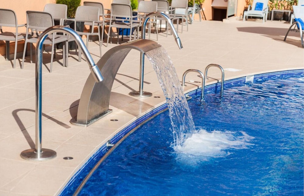 Hotel Vista Park — Swimming pool in Can Picafort, Balearic Islands