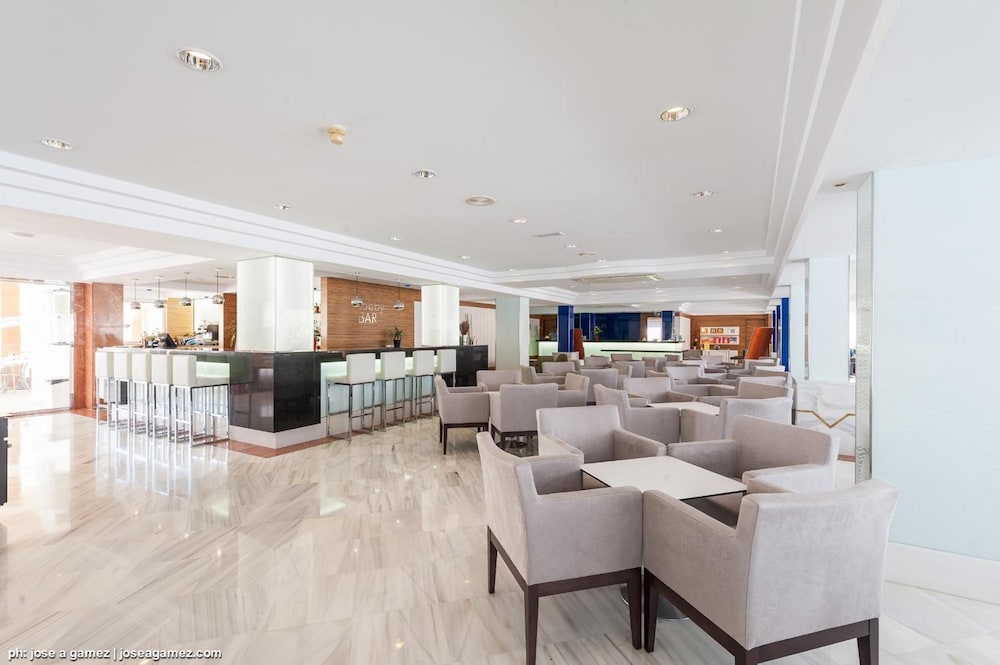 Hotel Vista Park — Restaurant & bars in Can Picafort, Balearic Islands