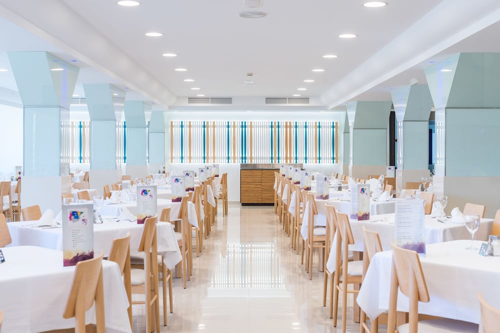 Hotel Vista Park — Restaurant & bars in Can Picafort, Balearic Islands