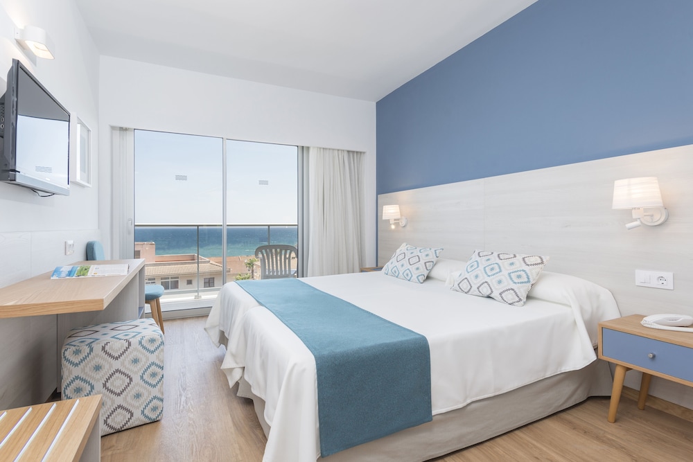 Hotel Vista Park — Hotel rooms in Can Picafort, Balearic Islands