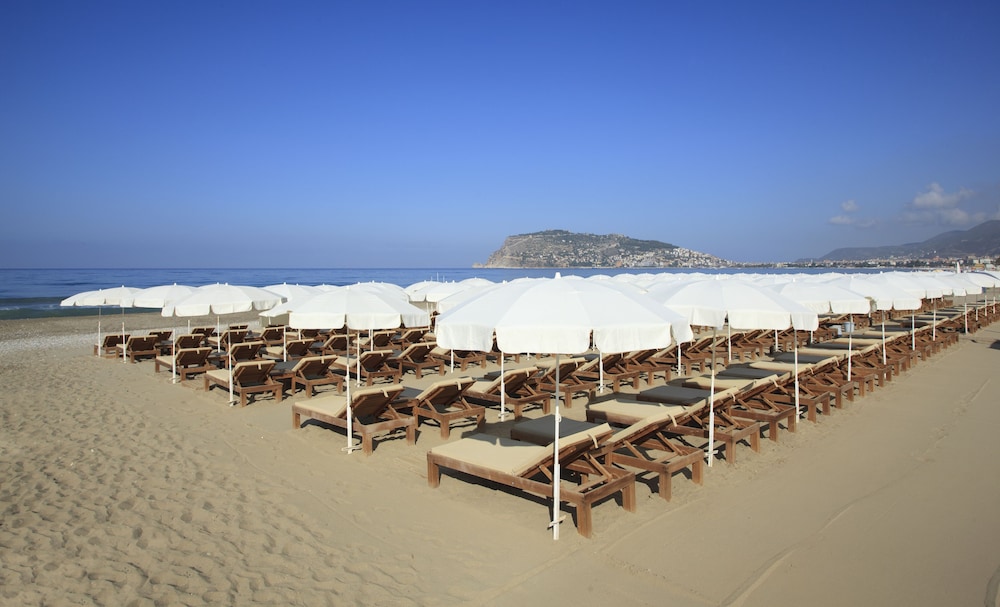 Blue Diamond Alya Hotel - All Inclusive — Beach in Alanya