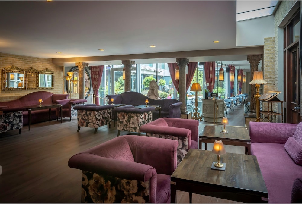 The Trinity City Hotel — Restaurant & bars in Dublin, Dublin City