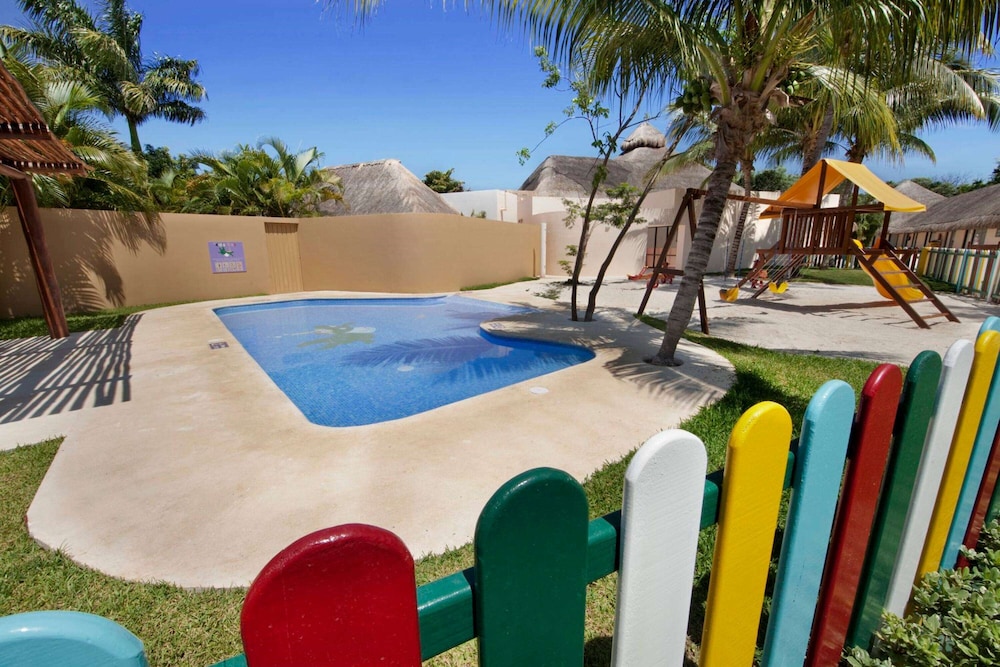 Viva Maya by Wyndham, A Trademark Resort — Attractions for children in Playa del Carmen, Quintana Roo