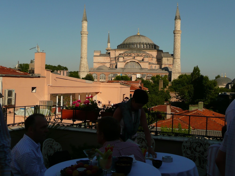 Celal Sultan Hotel - Special Class — Attractions in the area in Istanbul, Istanbul