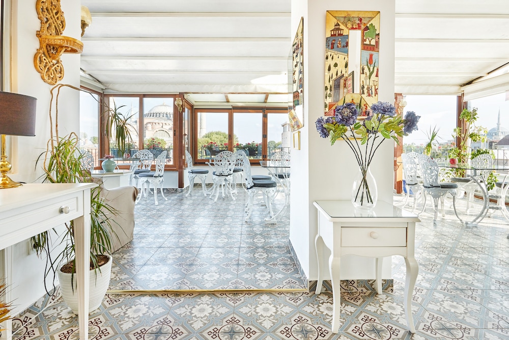 Celal Sultan Hotel - Special Class — Restaurant & bars in Istanbul, Istanbul