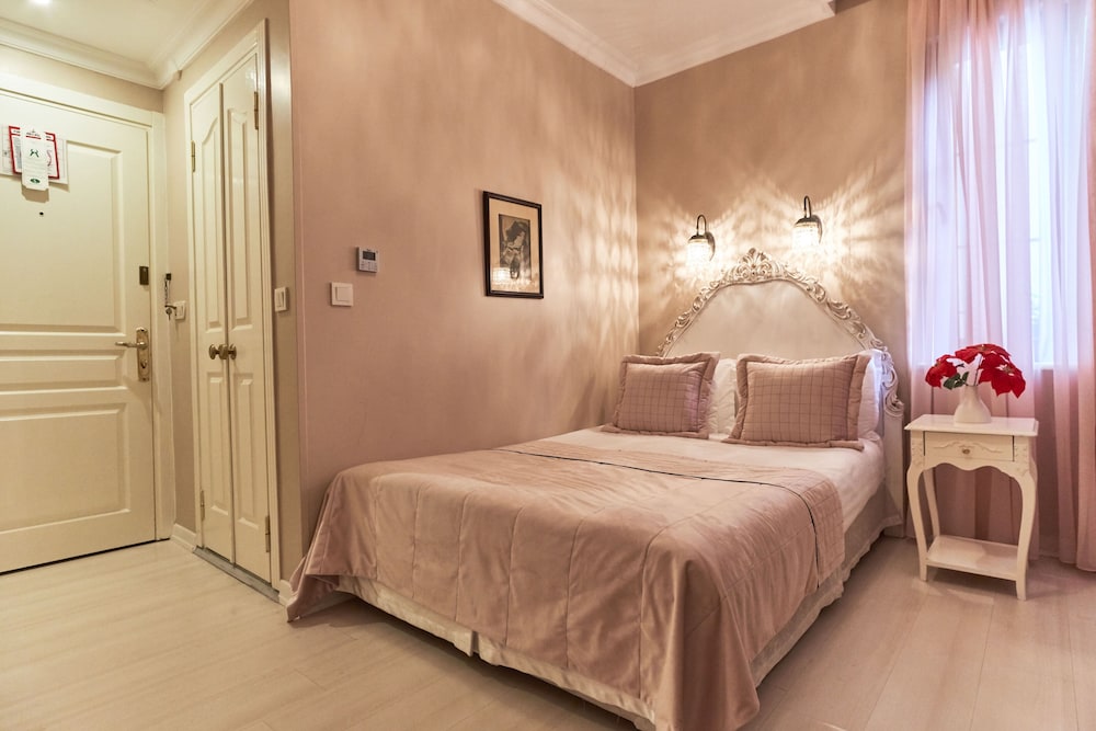 Celal Sultan Hotel - Special Class — Hotel rooms in Istanbul, Istanbul