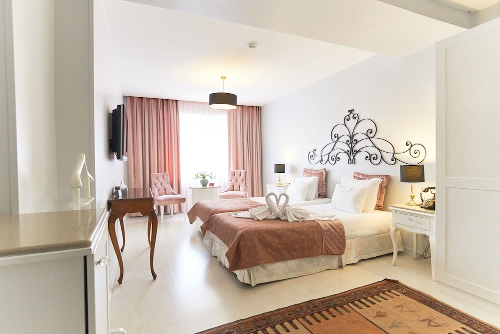 Celal Sultan Hotel - Special Class — Hotel rooms in Istanbul, Istanbul