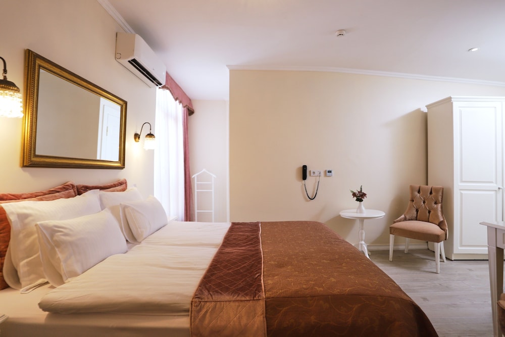 Celal Sultan Hotel - Special Class — Hotel rooms in Istanbul, Istanbul