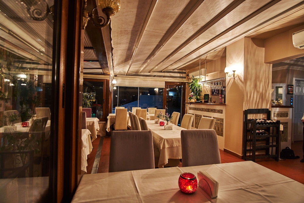 Celal Sultan Hotel - Special Class — Restaurant & bars in Istanbul, Istanbul