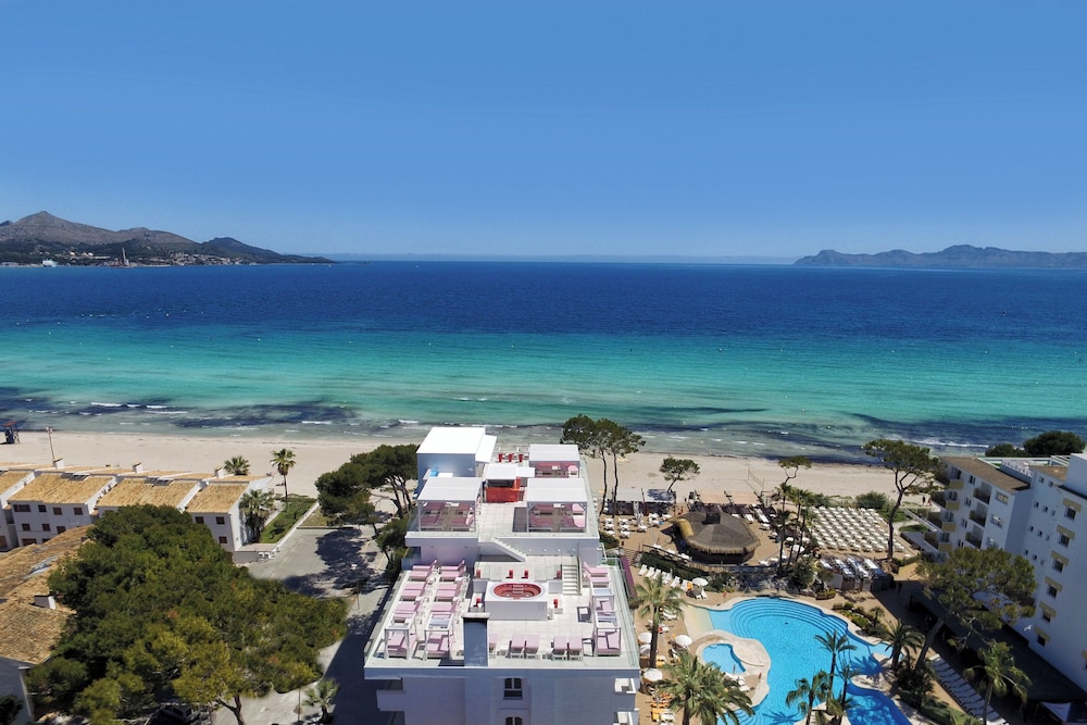 Iberostar Waves Alcudia Park — Beach in Playa de Muro, Balearic Islands