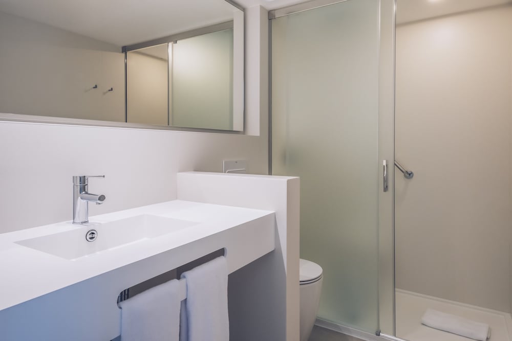 Iberostar Waves Alcudia Park — Hotel rooms in Playa de Muro, Balearic Islands