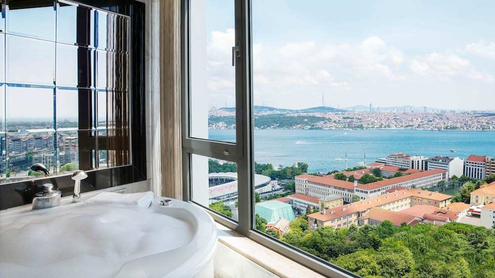 InterContinental Istanbul by IHG — Hotel rooms in Istanbul, Istanbul